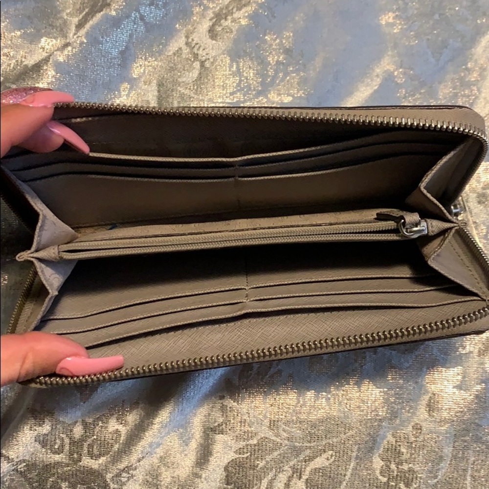 Large Michael Kors Jetset tote & matching wallet - Picture 7 of 8